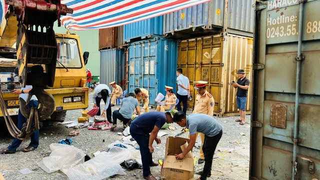 2 tuần thực hiện cao điểm, lực lượng CSGT phạt tiền hơn 240 tỷ đồng  - Ảnh 1.