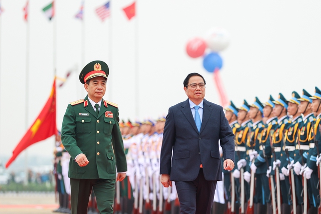 Thủ tướng Phạm Minh Chính: Chính sách quốc phòng của Việt Nam là vì hòa bình, tự vệ, vì nhân dân - Ảnh 1.