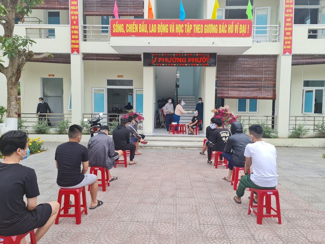 Thanh niên miền Trung sẵn sàng lên đường nhập ngũ - Ảnh 2.