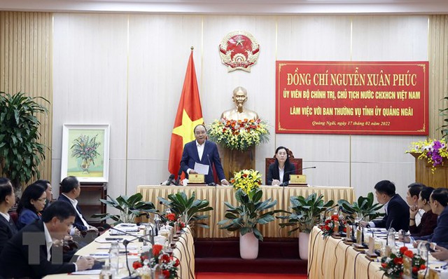Chủ tịch nước Nguyễn Xuân Phúc làm việc với lãnh đạo chủ chốt tỉnh Quảng Ngãi - Ảnh 1.