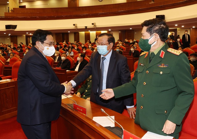 Bộ Chính trị gặp mặt các nguyên lãnh đạo cấp cao của Đảng, Nhà nước - Ảnh 4.