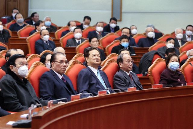 Bộ Chính trị gặp mặt các nguyên lãnh đạo cấp cao của Đảng, Nhà nước - Ảnh 6.