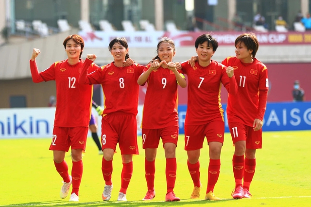 Chủ tịch nước biểu dương chiến công của Đội tuyển bóng đá nữ quốc gia - Ảnh 1.