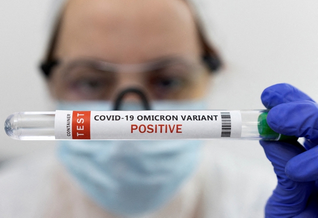 WHO nhấn mạnh virus gây bệnh dịch COVID-19 tiếp tục trở nên nguy hiểm - Ảnh 1.