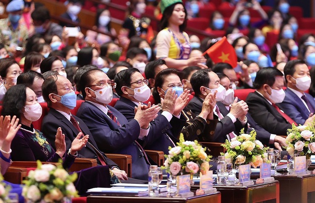 Thủ tướng Phạm Minh Chính dự Đại hội đại biểu Phụ nữ toàn quốc lần thứ XIII - Ảnh 3.