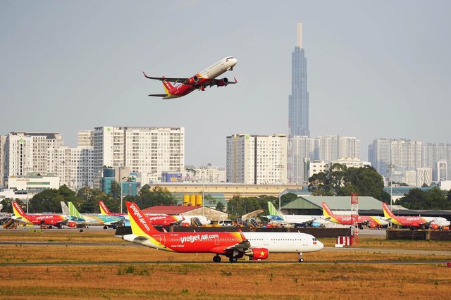 Vietjet tăng tần suất, mở loạt đường bay đến Phú Quốc, Nha Trang - Ảnh 1.