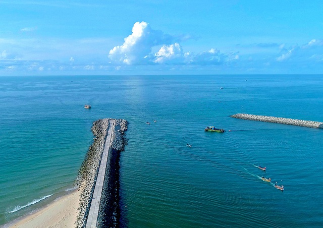Hồ Tràm sẵn sàng quay lại đường đua du lịch quốc tế - Ảnh 1.