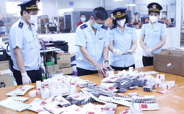 Thay đổi thành viên BCĐ chống buôn lậu, gian lận thương mại và hàng giả - Ảnh 1. Chống buôn lậu, gian lận thương mại.