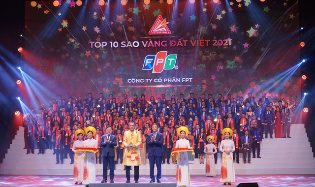FPT đứng trong Top 10 Sao Vàng Đất Việt 7 lần liên tiếp - Ảnh 1.
