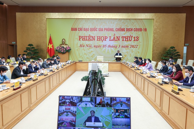 Thủ tướng Phạm Minh Chính chủ trì cuộc họp về phòng, chống dịch COVID-19  - Ảnh 2.