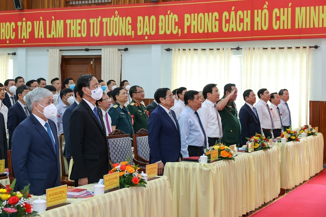 Thủ tướng Phạm Minh Chính dự lễ kỷ niệm 30 năm tái lập tỉnh Ninh Thuận - Ảnh 2.