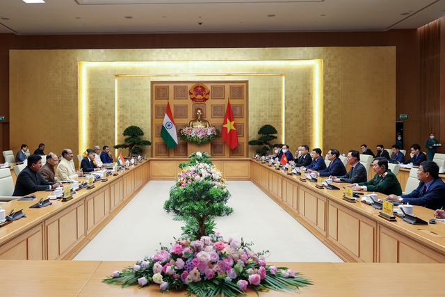 Thủ tướng Phạm Minh Chính hội kiến Chủ tịch Hạ viện Ấn Độ - Ảnh 2.