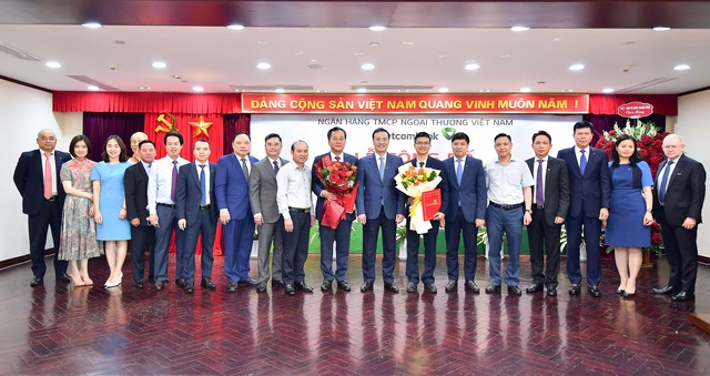 Vietcombank công bố quyết định nhân sự lãnh đạo cấp cao - Ảnh 2.
