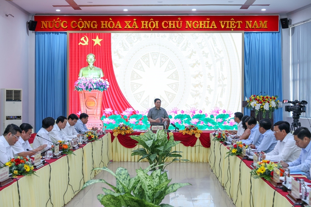 Thủ tướng Phạm Minh Chính: Sóc Trăng phải tập trung đầu tư hạ tầng chiến lược, trọng tâm, trọng điểm - Ảnh 1.