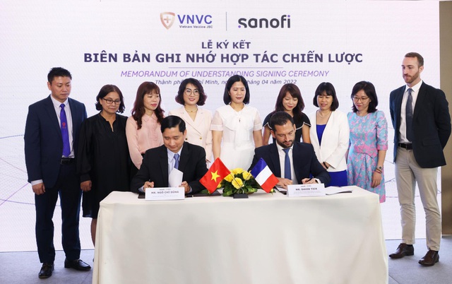 Sanofi và VNVC ký hợp tác chiến lược về vaccine - Ảnh 1.