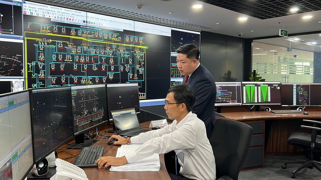 Điện lực TPHCM khánh thành Trung tâm điều khiển điện hiện đại thứ 2 - Ảnh 2.