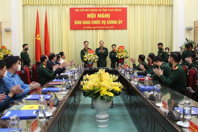 Bộ Quốc phòng bổ nhiệm Chủ tịch HĐTV Tổng công ty Tân Cảng Sài Gòn - Ảnh 3.