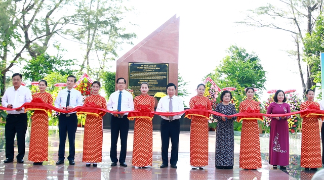 Khánh thành công trình chỉnh trang Di tích Nghĩa trang Hàng Keo tại Côn Đảo - Ảnh 3.