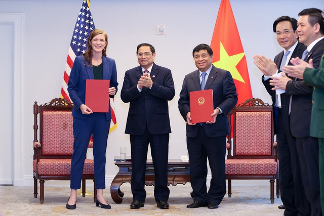 USAID đặt trọng tâm hỗ trợ Việt Nam tẩy độc dioxin, rà phá bom mìn - Ảnh 4.