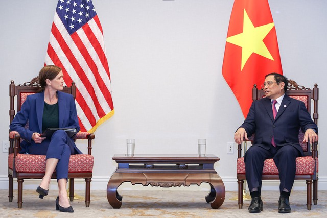 USAID đặt trọng tâm hỗ trợ Việt Nam tẩy độc dioxin, rà phá bom mìn - Ảnh 2. USAID đặt trọng tâm hỗ trợ Việt Nam tẩy độc dioxin, rà phá bom mìn - Ảnh 2.