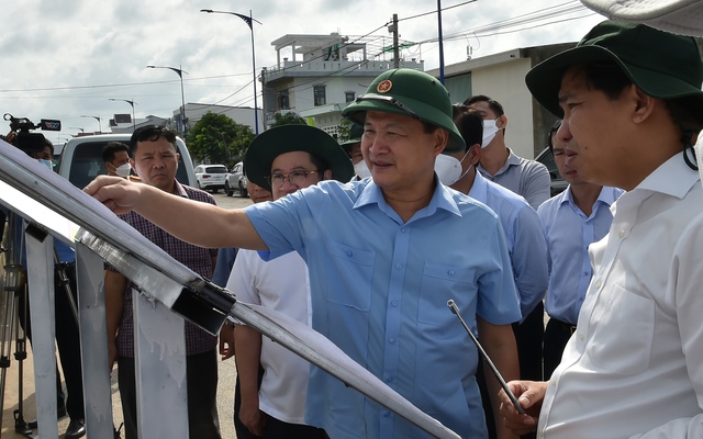 Phó Thủ tướng Lê Minh Khái làm việc với 8 tỉnh về giải ngân vốn đầu tư công - Ảnh 3. Phó Thủ tướng Lê Minh Khái làm việc với 8 tỉnh về giải ngân vốn đầu tư công - Ảnh 3.