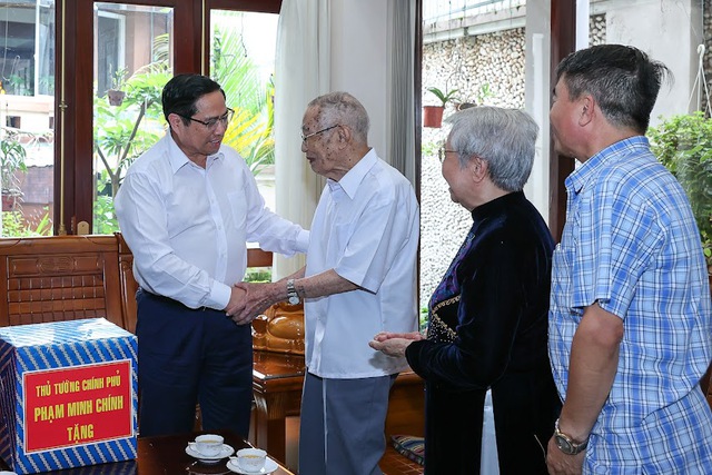 Thủ tướng Phạm Minh Chính dự lễ kỷ niệm 90 năm thành lập tỉnh Gia Lai - Ảnh 8.