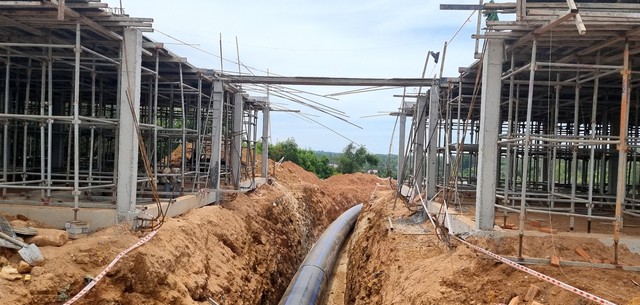 Nhà máy Bột - Giấy VNT19 thi công đường ống xả thải theo đúng phê chuẩn thiết kế - Ảnh 2.