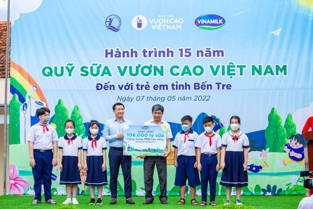 Hành trình năm thứ 15 của Quỹ sữa vươn cao Việt Nam mang sữa đến cho 21 ngàn trẻ em - Ảnh 1.