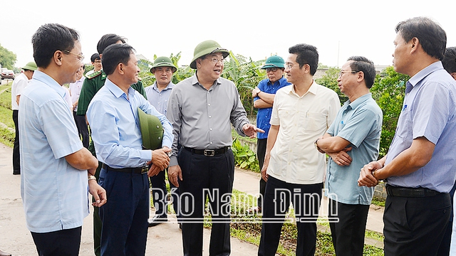 Nam Định lập phương án bảo vệ trọng điểm chống lụt bão - Ảnh 1.