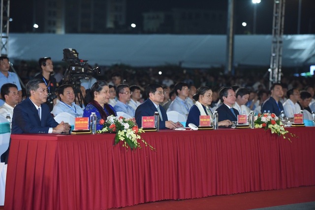 Thủ tướng dự Lễ khai mạc Festival trái cây và sản phẩm OCOP Việt Nam năm 2022 - Ảnh 2.