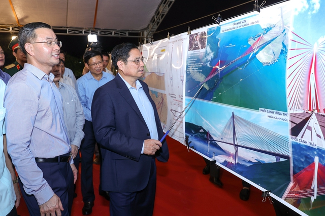 Thủ tướng khảo sát, khởi công một số công trình, dự án lớn tại Hòa Bình, Sơn La - Ảnh 5.
