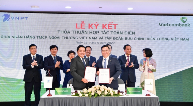Vietcombank và VNPT ký kết thỏa thuận hợp tác toàn diện - Ảnh 1.