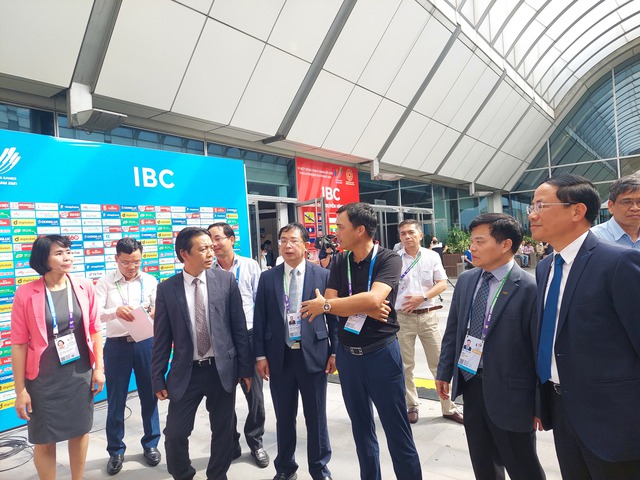 Khai trương Trung tâm báo chí và Trung tâm truyền hình quốc tế phục vụ SEA Games 31 - Ảnh 5. Khai trương Trung tâm báo chí và Trung tâm truyền hình quốc tế phục vụ SEA Games 31 - Ảnh 5.
