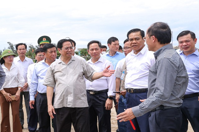 Thủ tướng khảo sát dự án mỏ sắt tạm dừng hơn 10 năm tại Hà Tĩnh - Ảnh 6.