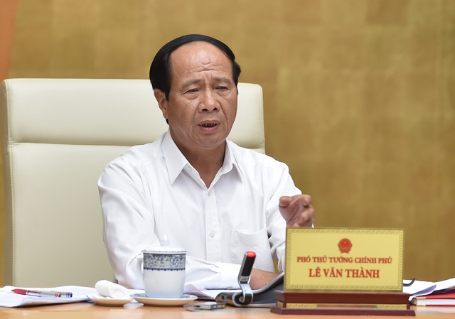 Phó Thủ tướng Lê Văn Thành Yêu cầu Bộ GTVT phải đổi mới cách làm, triển khai nhiệm vụ một cách chặt chẽ, quyết liệt, khẩn trương - Ảnh VGP/Đức Tuân