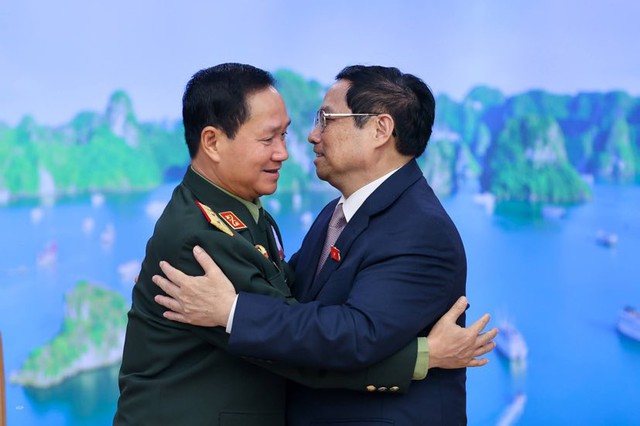 Thủ tướng Phạm Minh Chính tiếp Tổng Tham mưu trưởng QĐND Lào - Ảnh 2.