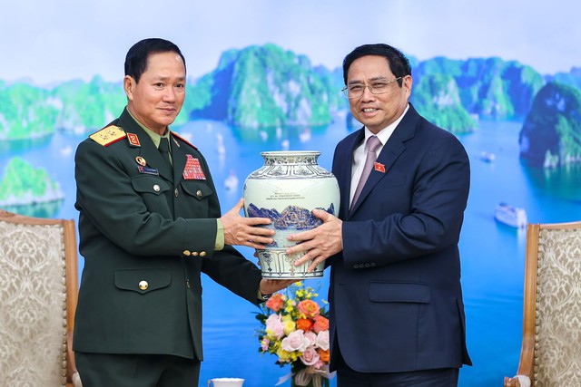 Thủ tướng Phạm Minh Chính tiếp Tổng Tham mưu trưởng QĐND Lào - Ảnh 2.