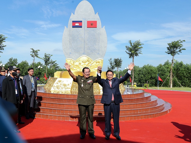 Thủ tướng Campuchia: Luôn ghi nhớ sự giúp đỡ của Việt Nam trên hành trình lật đổ chế độ diệt chủng Pol Pot - Ảnh 3.