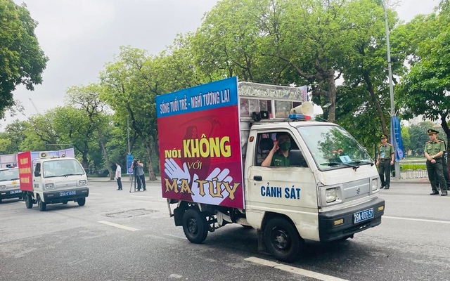Tạo hiệu ứng lan tỏa, phấn đấu kiềm chế số người nghiện ma túy - Ảnh 2. Tạo hiệu ứng lan tỏa, phấn đấu kiềm chế số người nghiện ma túy - Ảnh 2.