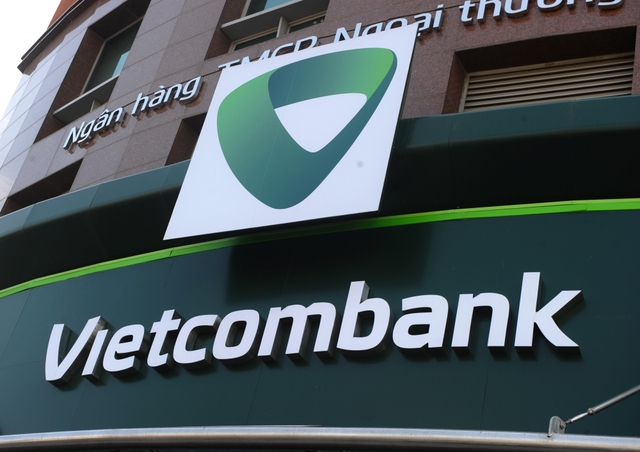 S&P nâng xếp hạng tín nhiệm của Vietcombank lên mức cao nhất trong các ngân hàng Việt Nam - Ảnh 1.