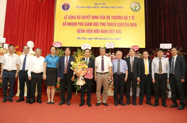Bổ nhiệm nhân sự Bộ Y tế - Ảnh 2. Bổ nhiệm nhân sự Bộ Y tế - Ảnh 2.