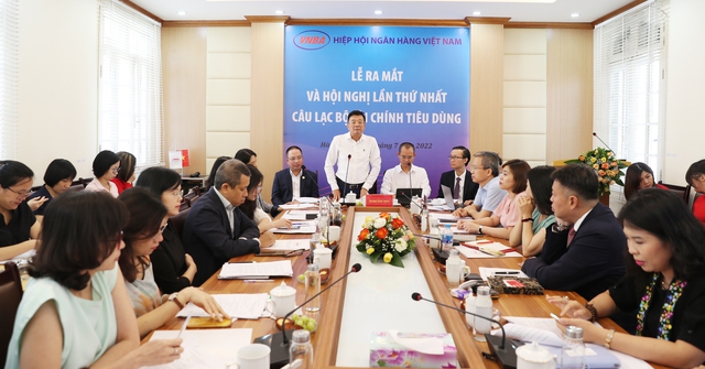 Hiệp hội Ngân hàng Việt Nam ra mắt CLB Tài chính tiêu dùng - Ảnh 1.