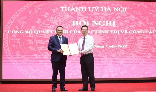 Bộ Chính trị phân công Tổng Kiểm toán Nhà nước Trần Sỹ Thanh giữ chức vụ Phó Bí thư Thành ủy Hà Nộ - Ảnh 1.