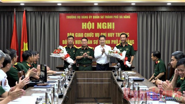 Bổ nhiệm Phó Tham mưu trưởng Quân khu 5, Chỉ huy trưởng Bộ Chỉ huy quân sự thành phố Đà Nẵng - Ảnh 1.