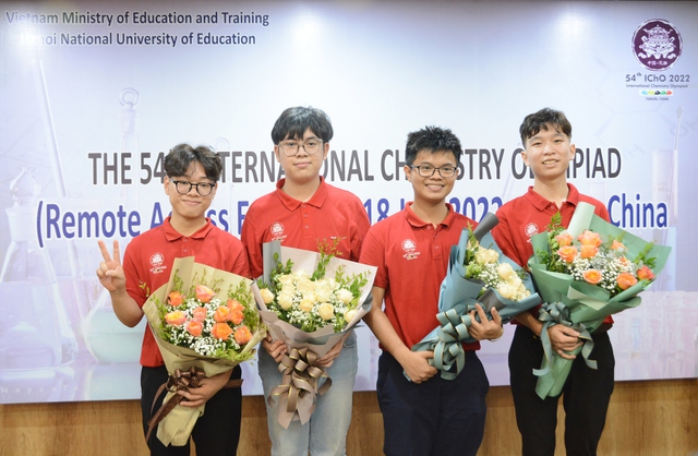 100% thí sinh Việt Nam đạt Huy chương Vàng Olympic Hóa học quốc tế năm 2022 - Ảnh 1.