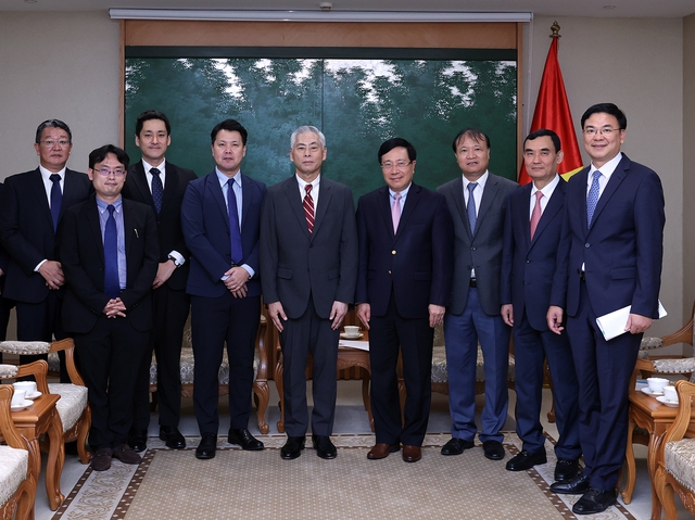 Ph&oacute; Thủ tướng Thường trực tiếp l&atilde;nh đạo Tập đo&agrave;n b&aacute;n lẻ h&agrave;ng đầu của Nhật Bản - Ảnh 2.