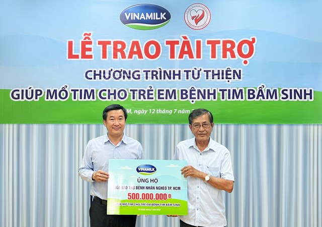 Vinamilk tiếp tục ủng hộ 500 triệu đồng cho các bệnh nhi nghèo mổ tim - Ảnh 1. Vinamilk tiếp tục ủng hộ 500 triệu đồng cho các bệnh nhi nghèo mổ tim - Ảnh 1.