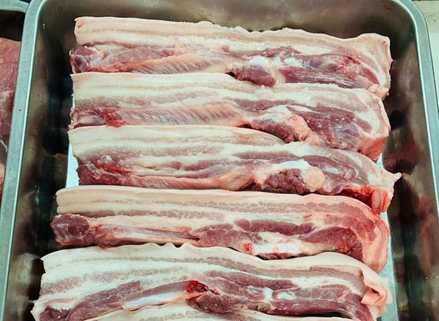 Bộ NN&PTNT thực hiện các giải pháp đảm bảo nguồn cung thịt lợn   - Ảnh 1.