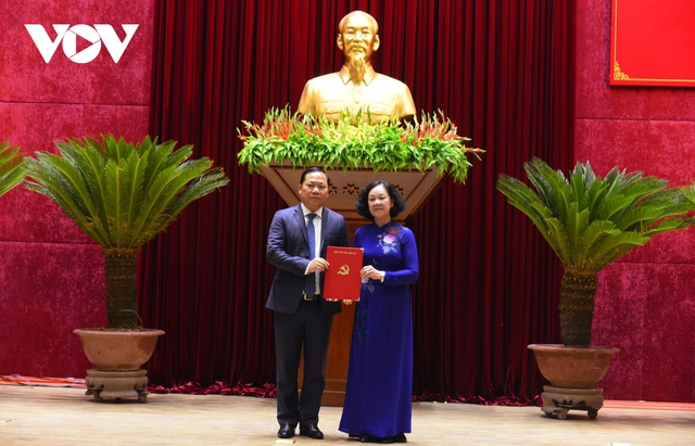 Công bố Quyết định phân công đồng chí Nguyễn Phi Long làm Bí thư Tỉnh ủy Hòa Bình - Ảnh 1.