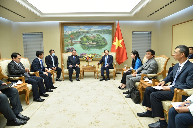 Phó Thủ tướng Lê Minh Khái tiếp Bộ trưởng Tài chính Lào - Ảnh 3.